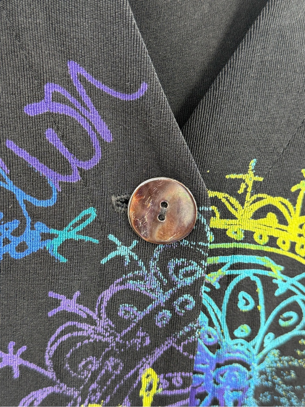 Chico's Travelers Black Peace Love Happiness Cardigan Jacket Top Wearable Art - Picture 9 of 10
